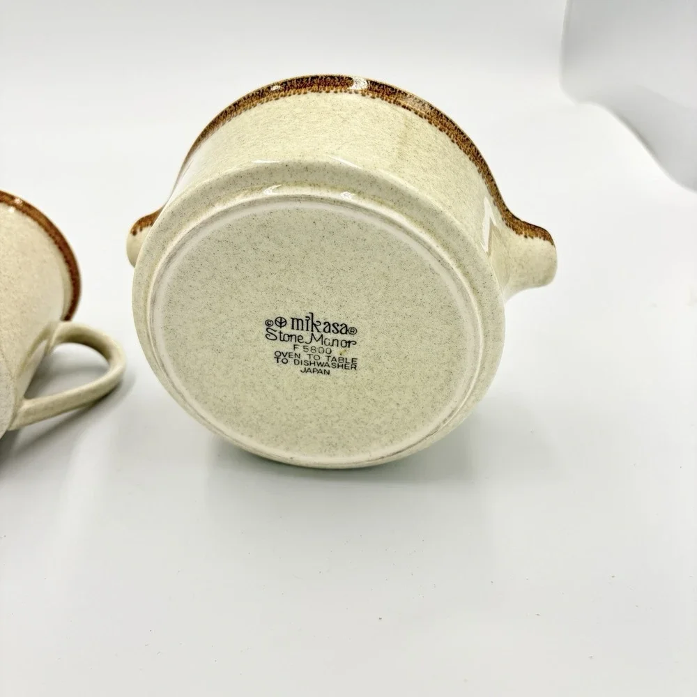 Mikasa Stone Manor F5800 Gravy Boat And Creamer Stoneware Brown